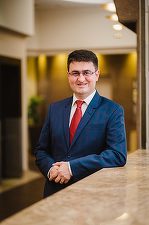 Directorul TUI TravelCenter: Am pierdut bani din cauza problemelor pe care le-a avut Blue Air, dar nu am fost afectați de Soley Tour. Estimăm dublarea cifrei de afaceri în 2023. Cu cât se vor scumpi vacanțele