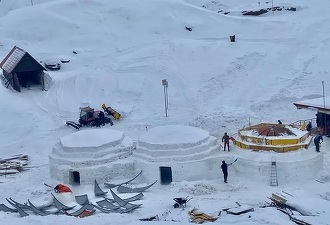 Hotelul de Gheață de la Bâlea, în topul al celor mai frumoase ”escapade cu zăpadă” din lume. Pe cine a depășit