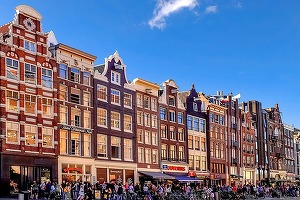 Amsterdam nu va mai permite fumatul de marijuana în spațiile publice