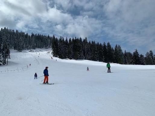  FOTO Autoritățile din Brașov au prelungit sezonul de schi 