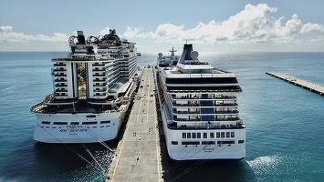 Tot mai multe țări de la Mediterană limitează vasele de croazieră. Nu și Grecia