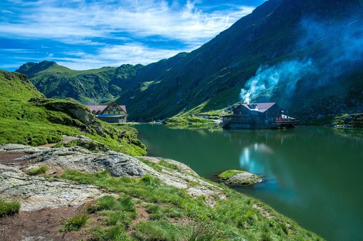Turiști britanici, ajunși din greșeală în România: Ne-au mințit! Țara asta este un loc minunat, reputația e nedreaptă