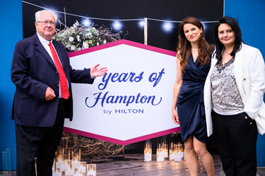Hampton by Hilton Cluj-Napoca marchează aniversarea a 10 ani cu un eveniment celebrativ