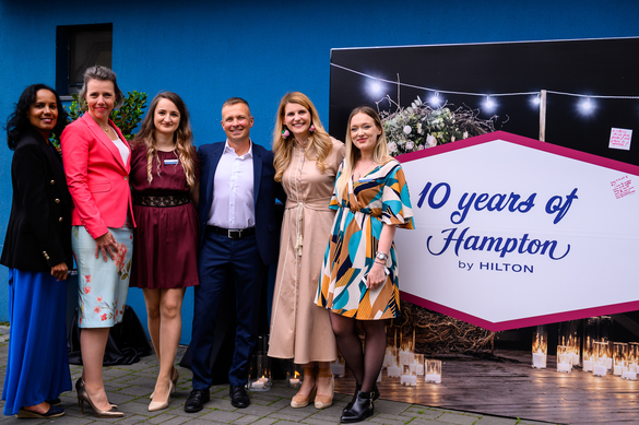 Hampton by Hilton Cluj-Napoca marchează aniversarea a 10 ani cu un eveniment celebrativ