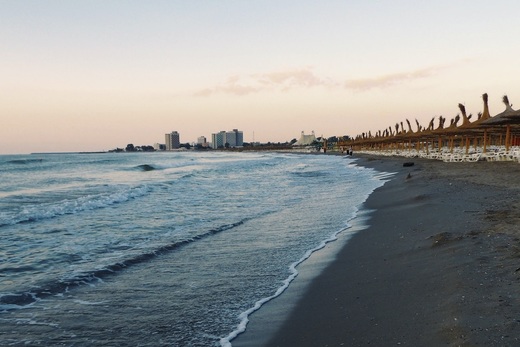 Litoralul este pregătit să primească turiști, ”cu lucruri bune, foarte bune și mai puțin bune”, susține ministrul Economiei și Turismului