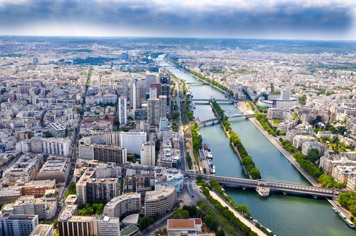 VIDEO La Paris, locuitorii și turiștii vor putea înota din nou în Sena pentru prima dată în peste 100 de ani