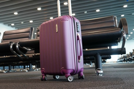 UE vrea să interzică taxele companiilor aeriene pentru bagaje de mână