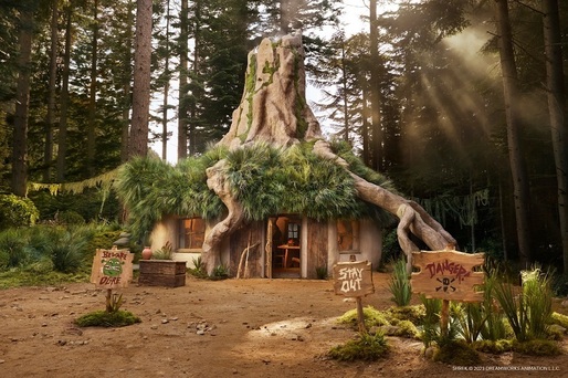 FOTO Casa din mlaștină a lui Shrek poate fi închiriată pe Airbnb