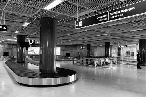 Zeci de alerte false cu bombă au vizat aeroporturile din Franța în ultimele zile. Ministrul Transporturilor: ”Mari imbecili”