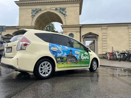 FOTO Campanie de promovare outdoor a României în Germania. Peste 600 de taxiuri colantate vor circula în Hamburg, Berlin, Munchen și Frankfurt