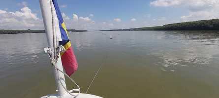 Nivelul Dunării scade în România. Este afectat traficul fluvial: „Bărcile turistice nu mai pot părăsi portul, iar bărcile comerciale se luptă să avanseze”
