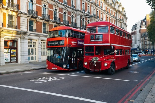 VIDEO România, promovată pe autobuzele britanice timp de o lună