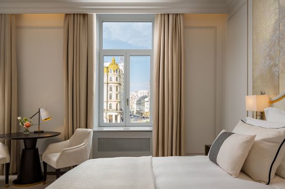 FOTO CONFIRMARE Grand Hotel du Boulevard, deschis în primăvară în una dintre cele mai vechi clădiri din București. Cum va arăta în interior