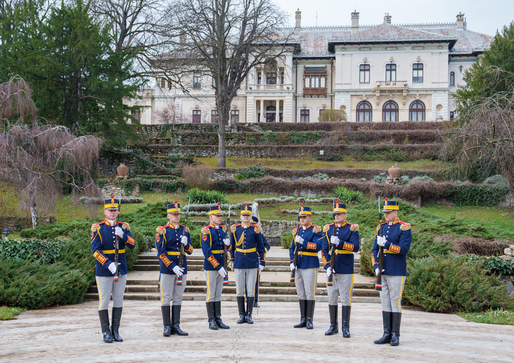 Porți deschise la Palatul Cotroceni. Grădina și interiorul complexului - deschise publicului din acest weekend