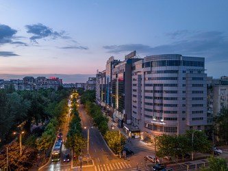 FOTO SURPRIZĂ Bucharest Unirii Square se grăbește și devine el primul Handwritten Collection din România. Restaurant cu numele unei celebre cântărețe libaneze CONFIRMARE