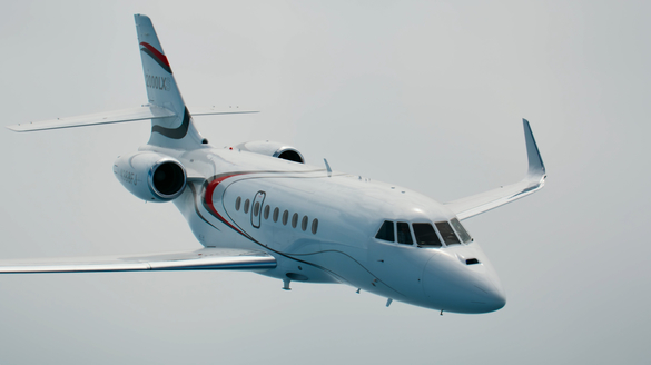 FOTO Noua companie aeriană românească, lansată de un discret antreprenor, se extinde. Zboruri charter de lux 