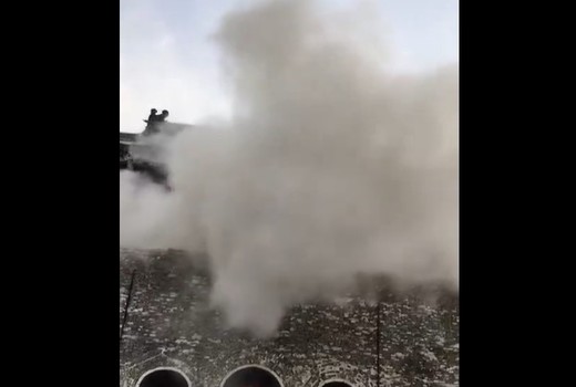 VIDEO Panică printre turiști, un turn vechi de peste 600 de ani s-a prăbușit într-un oraș istoric din China