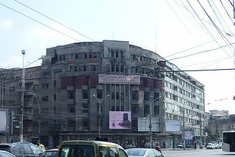 Spațiul fostului hotel Dunărea de lângă Gara de Nord va fi renovat și transformat într-un bloc de locuințe