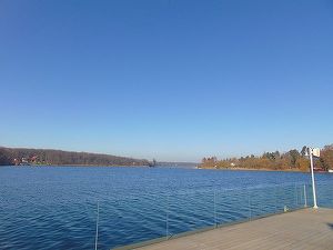 Burcea a scos la vânzare 75 de apartamente pe lacul Snagov