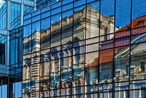Impozitul pentru sedii de firme-cu până la 2.500% mai mare, cel pentru persoane-cu 25% în sus
