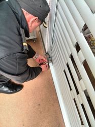 Statului nu-i ajung depozitele pentru bunurile sechestrate. Guvernul caută spații și la companiile de stat