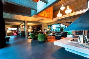 FOTO Cele mai scumpe proprietăți la vânzare în zona Capitalei sunt două clădiri istorice cu prețuri de 8 milioane euro