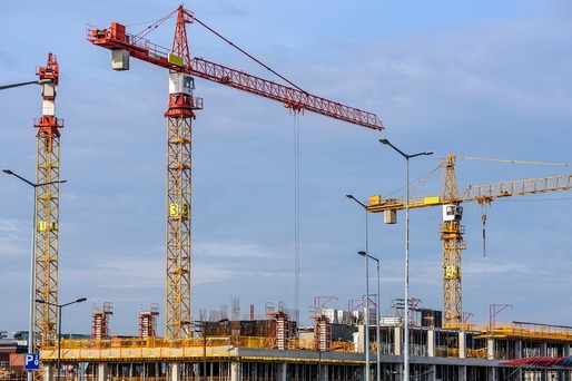 Sectorul construcțiilor a rămas pe minus în martie, cu o scădere de 1%. Construcția de locuințe, în creștere puternică