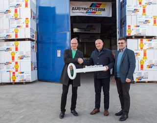 Austriecii de la Austrotherm au deschis a treia fabrică de polistiren din România, la Arad. Costurile de transport, "decisive" în alegerea orașului: până acum am lăsat literalmente bani pe drumul de livrare