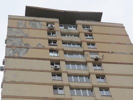 CGMB a aprobat regulamentul pentru reabilitarea fațadelor clădirilor din Capitală: amenzi de până la 8.000 de lei pentru proprietarii care nu repară pereții exteriori. Consilieri: Cel mai prost proiect. E inaplicabil