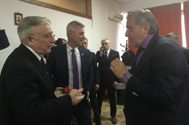 EXCLUSIV Țiriac a invocat "drepturile omului" pentru a cere BNR daune morale de 2 milioane euro deoarece nu mai poate organiza turnee de tenis pe Arenele din Cotroceni