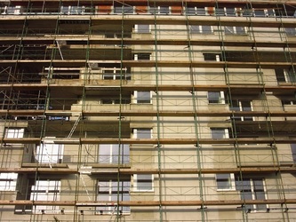 ANALIZĂ-INFOGRAFIC Primăriile nu mai sunt interesate de reabilitare termică. Programul are rezultate dezastruoase. De fonduri europene se ating aproape în exclusivitate bucureștenii