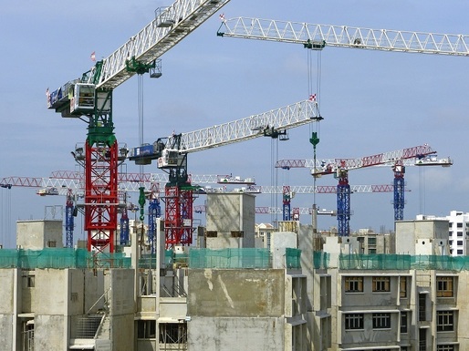 Managerii din România estimează o creștere a prețurilor și o stagnare a angajărilor în construcții, până în aprilie