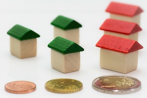 ANALIZĂ Investitorii imobiliari observă primele semne de supraîncălzire a pieței. România devine atractivă pentru cumpărătorii cu „cash”