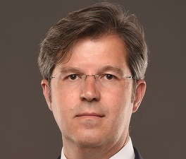 Dacă nu a putut cumpăra Brikston, Wienerberger îi ia CEO-ul 