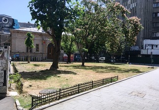 EXCLUSIV FOTO Idee de bloc cu 7 etaje pe spațiul verde din fața Cărturești, de pe Magheru colț cu Verona. Primăria poate fi bună de plată, cu sprijinul Guvernului