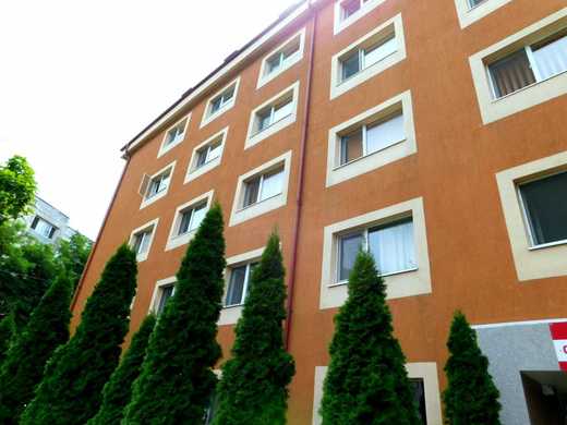 Un cămin studențesc privat, care "produce" 35.000 de euro pe lună, a fost scos la vânzare cu două săptămâni înainte de începerea anului universitar