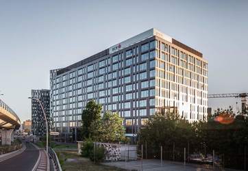 Dedeman finalizează achiziția The Bridge, cea mai mare tranzacție din istoria pieței imobiliare românești