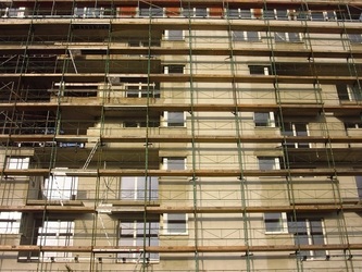 Un nou mega-program al statului: Proprietarii trebuie să scoată din buzunar 1,8 miliarde de euro pentru a-și renova locuințele, după eșecul reabilitării termice