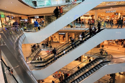 ANALIZĂ INFOGRAFIC Regii mall-urilor din România. Schimbări în top, AFI Cotroceni urcă pe locul 1 la datorii. Cea mai dificilă perioadă din istoria de 20 de ani a pieței locale de retail. Cu ce bani au intrat marii proprietari în criză