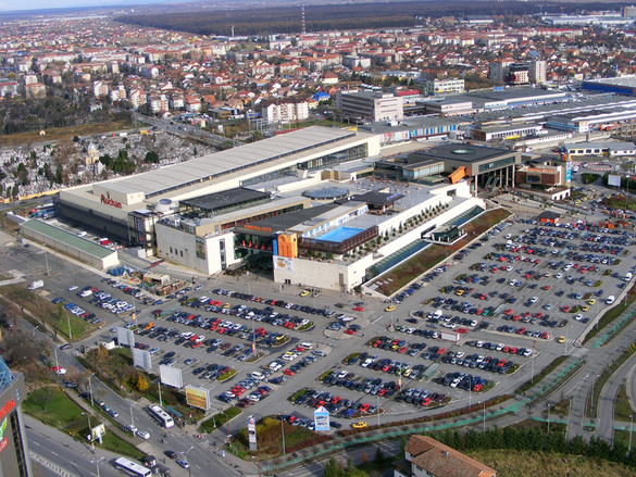 15 ani de IULIUS în Timișoara – o zonă industrială transformată în lifestyle center 