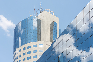 CONFIRMARE Immofinanz, unul dintre cei mai vechi investitori imobiliari din România, a semnat cu BCR achiziția clădirii Bancorex, prima clădire modernă din București, la mai bine de un deceniu de la ultima sa tranzacție pe birouri