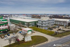 Grupul german Rehau scoate la vânzare două proprietăți din România