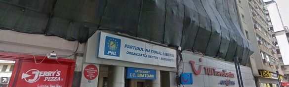 FOTO O clădire din centrul Bucureștiului, care a generat un scandal politic în guvernarea Năstase - scoasă la vânzare