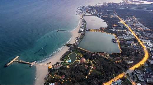 Eveniment imobiliar de 1 mai în noul Olimp-Neptun