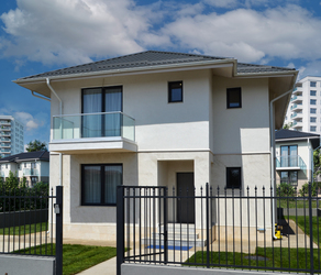 Cum să investești sustenabil în proprietăți pe litoral