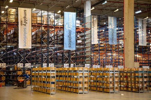 Simplify își extinde operațiunile logistice