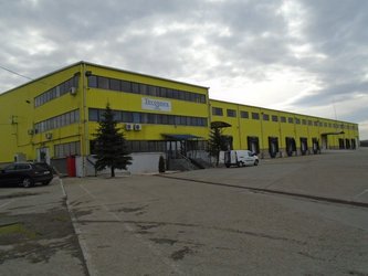 EXCLUSIV Fondul britanic de investiții First Property Group, listat la Londra, a început EXIT-ul din România în favoarea Poloniei: Tranzacție cu britanici intrați pe piața locală după o tatonare de 2 ani. "Integrarea în UE v-a adus și dezavantaje!"