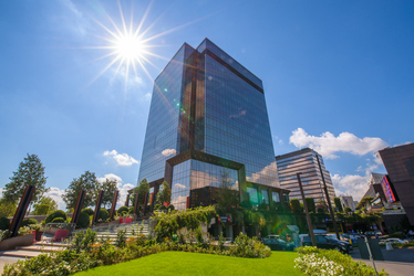 Iulius Town Timișoara ajunge la 80.000 mp de birouri premium, în care sunt prezente peste 40 de companii, de pe trei continente, după inaugurarea celei de-a patra clădiri – United Business Center 0 