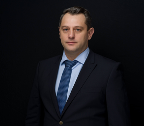 H4L: “Noi credem în bucuria vieții între oameni prin ajutorul unor clădiri care își îndeplinesc funcționalitatea și elimină barierele între aceștia și între natură și aceștia.”