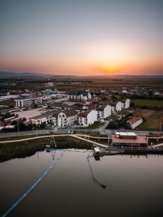 Novarion: Cartierul Bunelor Maniere din Sibiu schimbă paradigma în imobiliarele din România, printr-un concept original bazat pe COMUNITATEA-AMBASADOR